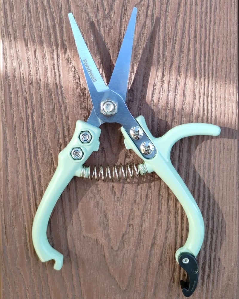Fondwell 6" Pruning Shears Garden Scissors: Ultra Sharp Garden Clippers - Reliable Flower Snips for Trimming Small Plants - Image 4